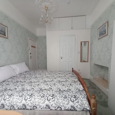 Mari London Holiday Room イルフォード エクステリア 写真